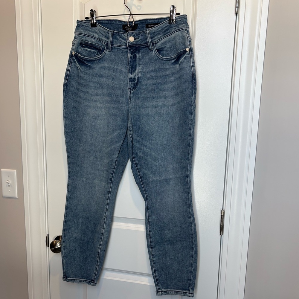 Judy Blue Women's Ankle & Cropped Jeans - Relaxed Fit - Picture 1 of 6